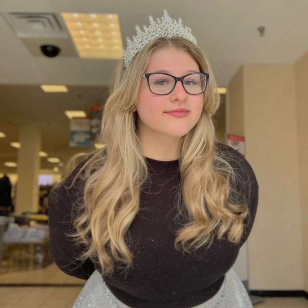 Meet your Posher, Hannah